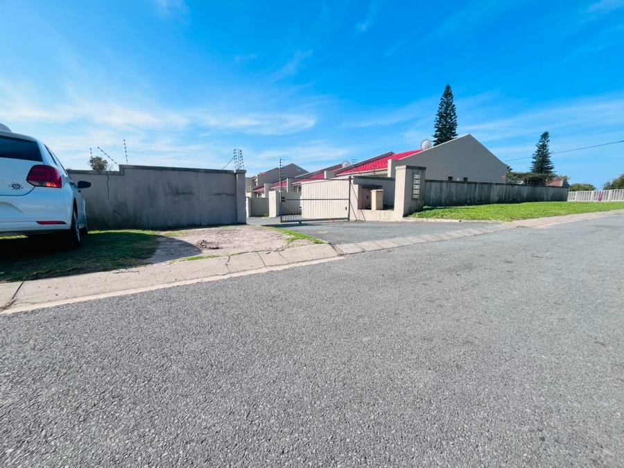 3 Bedroom Property for Sale in Greenfields Eastern Cape